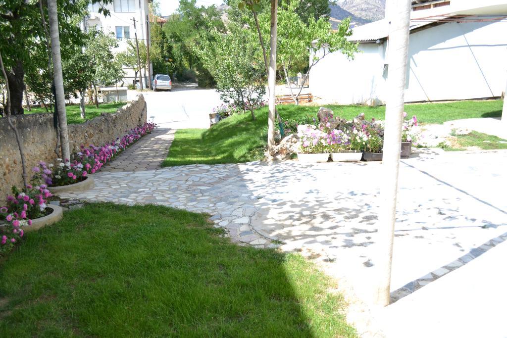 Honey Home By Kostoski Inn Prilep Eksteriør bilde